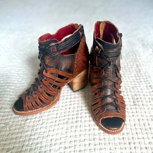 FREEBIRD Wazee Heeled Sandals